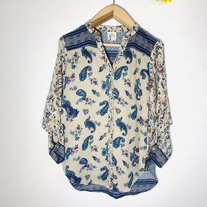 Anthropologie Fig And Flower Floral Paisley Shell Button Latch Sleeve Size Small